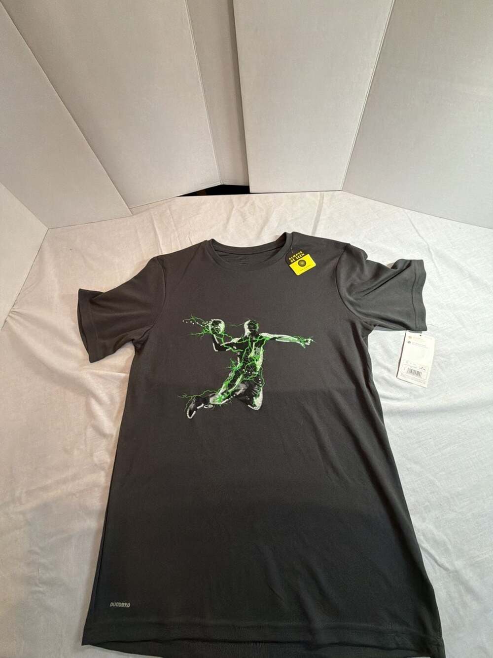 C9 Champion Boys Basketball Glow-in-the-Dark Duo Dry Plus Graphic XL (16-18)